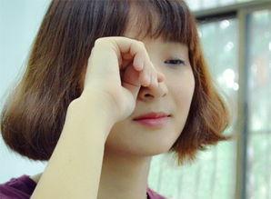 娱乐吃瓜酱近视眼